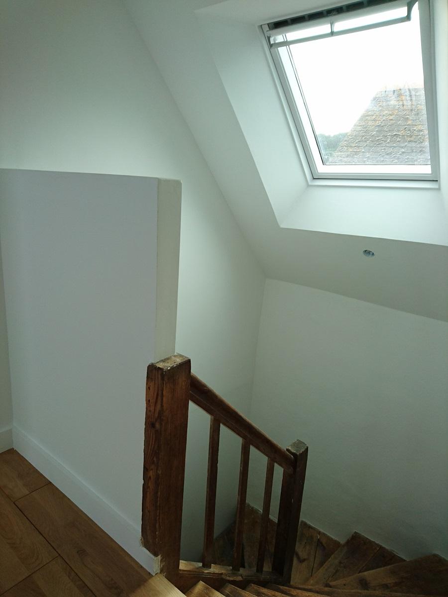 Chassis de toit, plaque de platre et parquet chêne