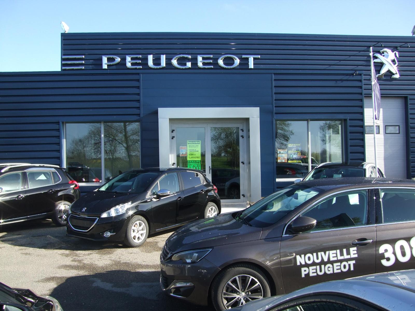 Garage de L'Hipprodrome-Meslay du Maine extérieur 4