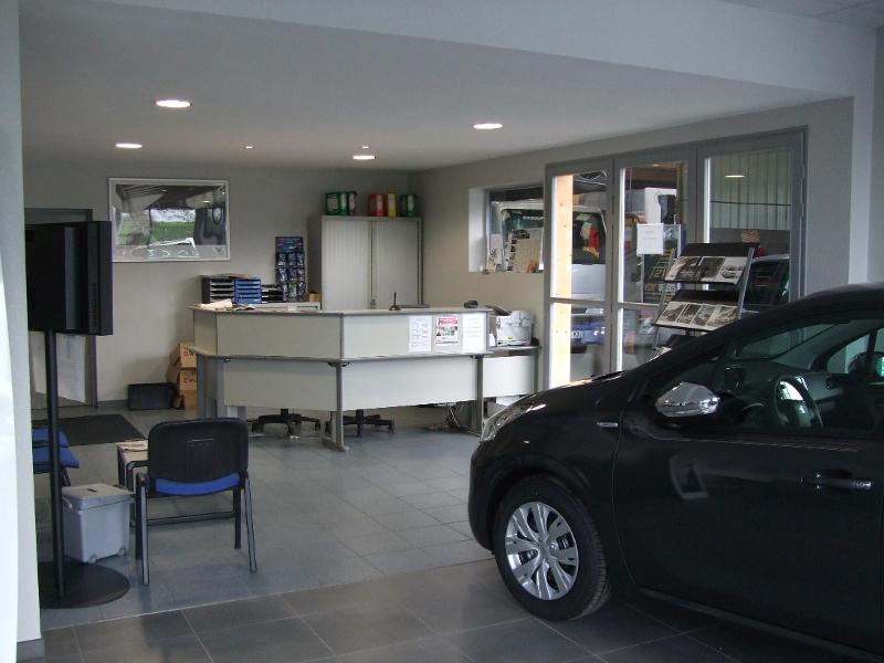 Garage de L'Hipprodrome-Meslay du Maine