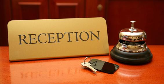 Hôtel du Mans, Angers, réception