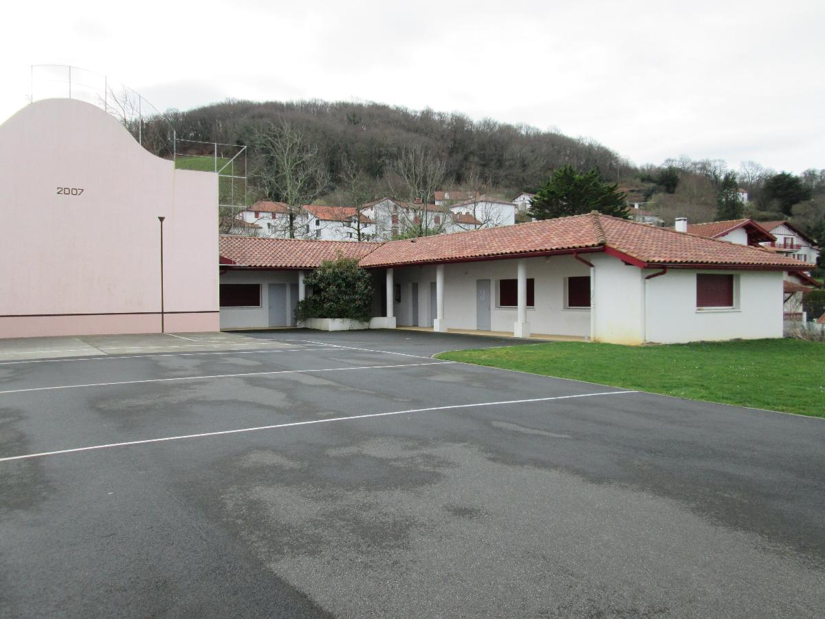 Construction salle de réunion et fronton
