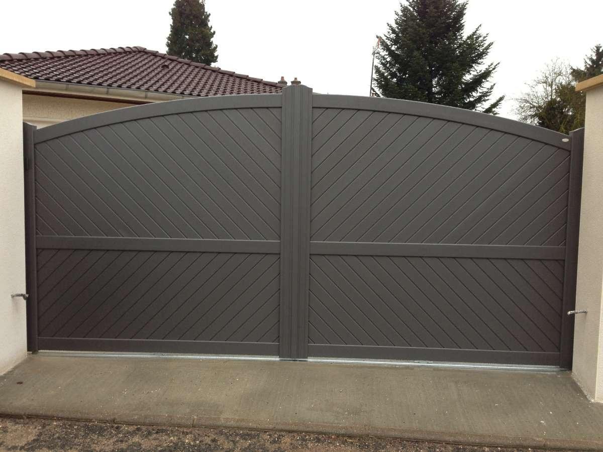 portail coulisant aluminium , ste des ateliers blanzynois 71450