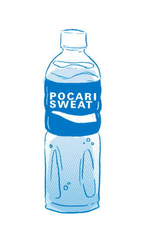 Botella de Pocari Sweat, una bebida deportiva de color azul claro, con texto blanco sobre una etiqueta azul.