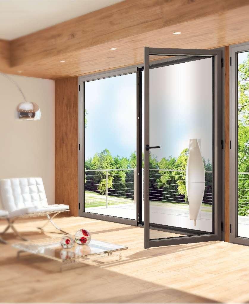 Porte de baie vitrée ouverte