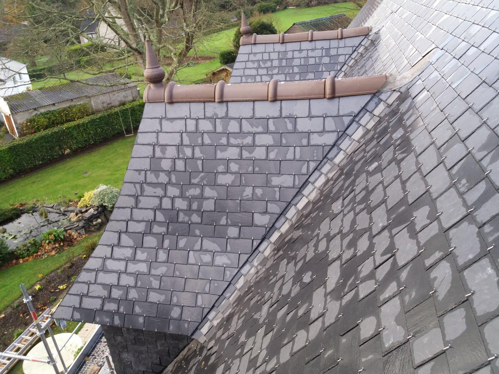 Capucine avec noue en ardoise