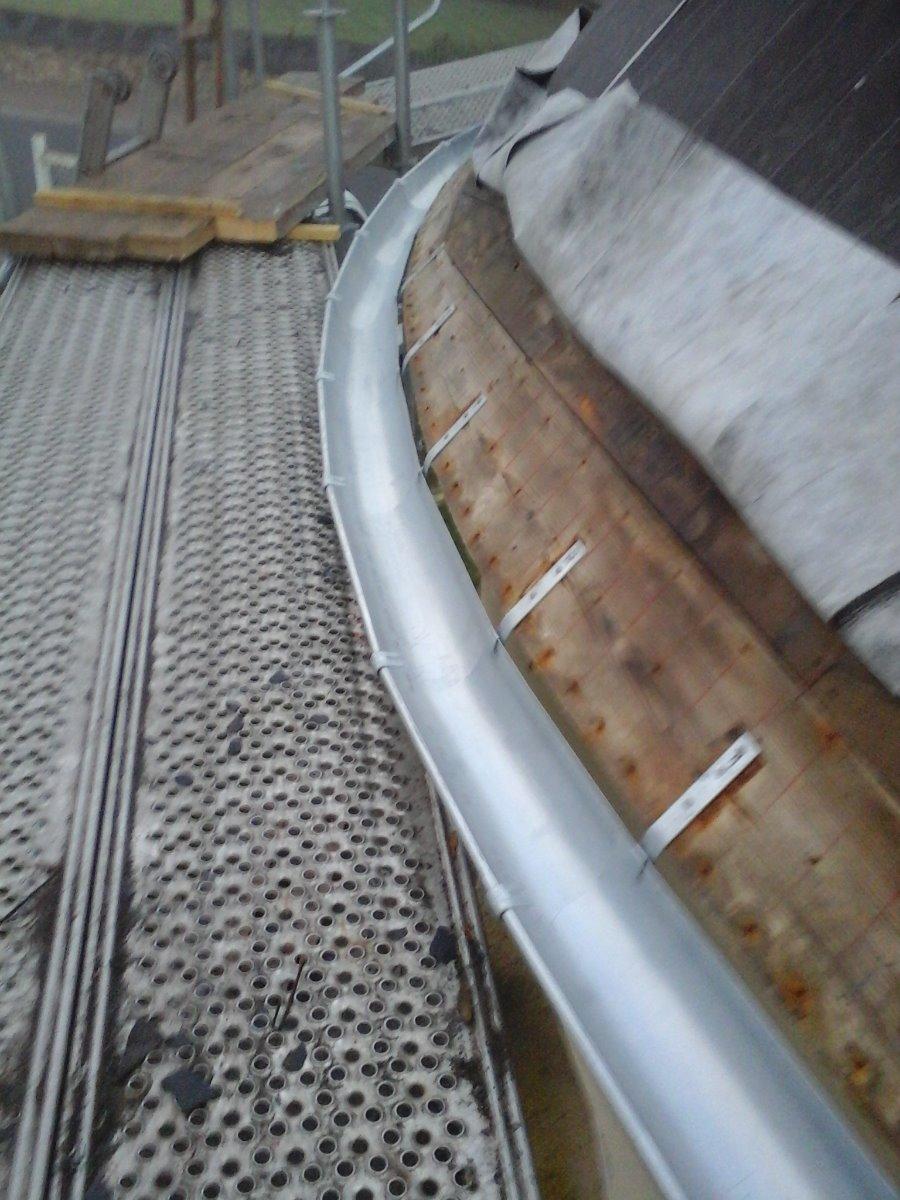 Gouttière demi ronde sur tourelle