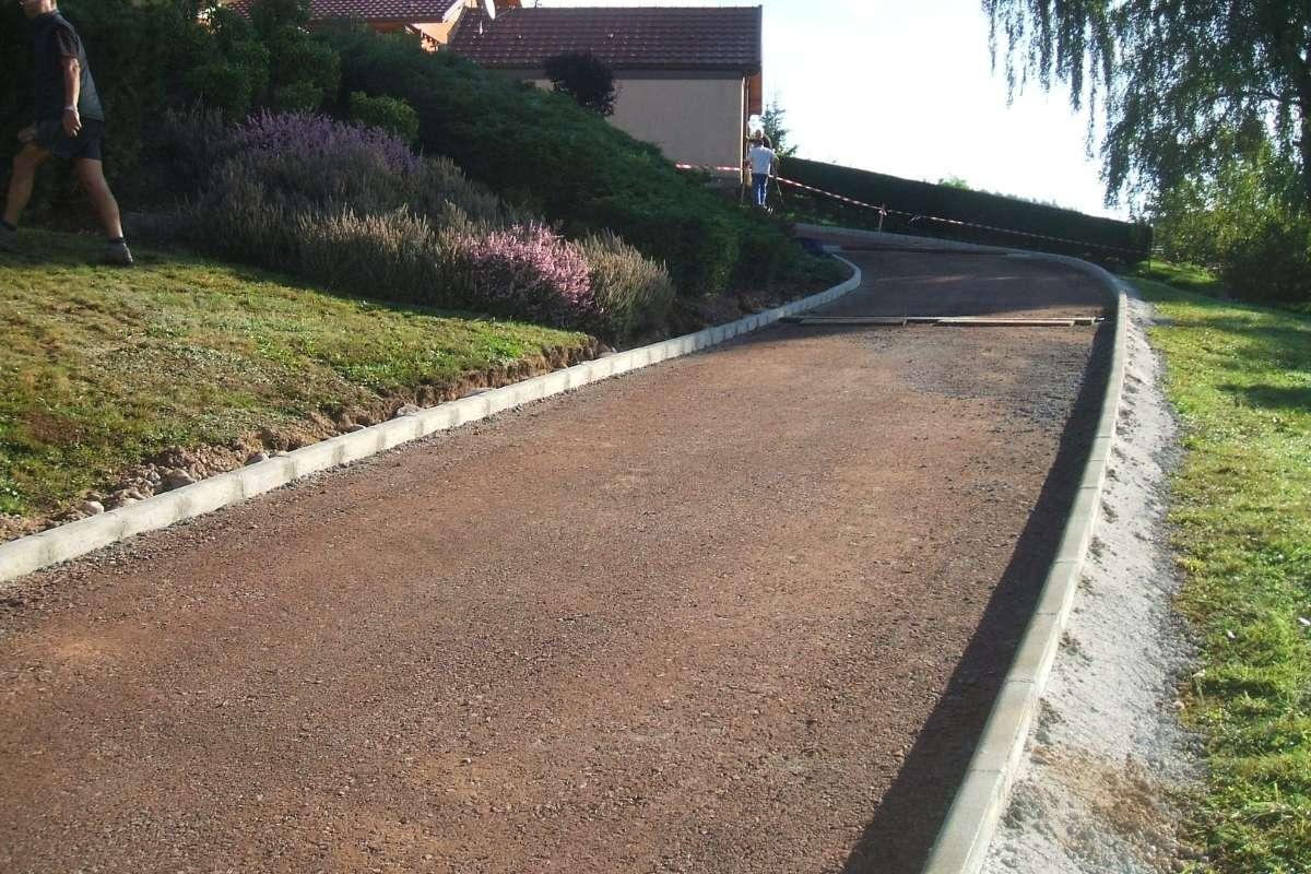Finition de la forme  -  Macadam Vichard à Corcieux