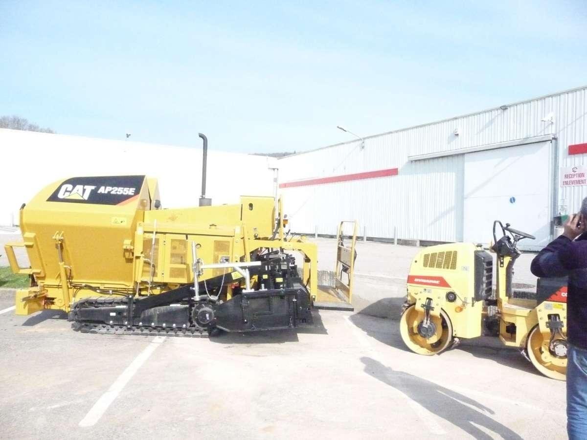 Finisseur  -  Macadam Vichard à Corcieux