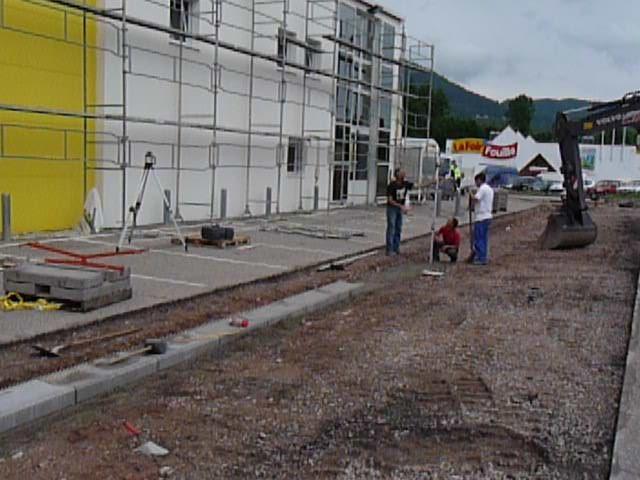 Implantation au laser  -  Macadam Vichard à Corcieux