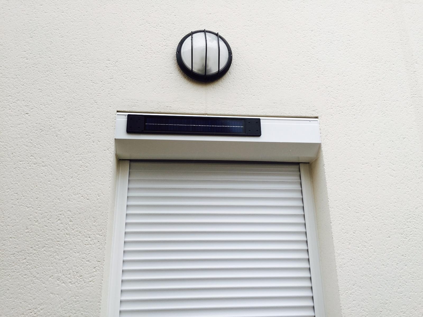 Pose de volets solaires