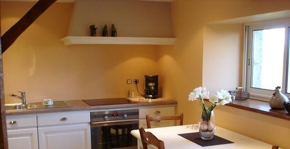 cuisine peinture unie Loïc Heurtevent, peintre à Sainte-Cécile