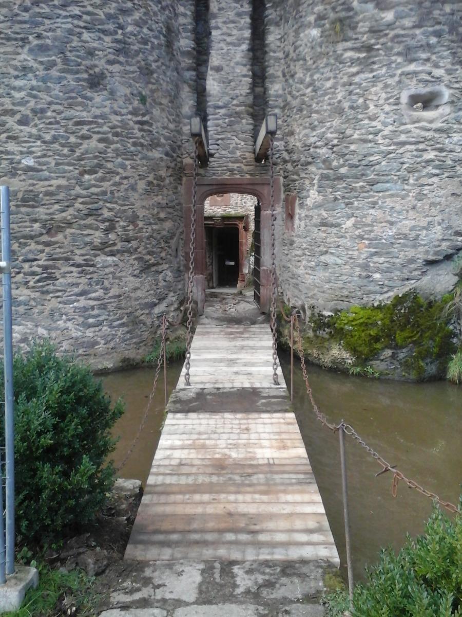 Pont en bois après rénovation
