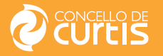 El logotipo del Concello de Curtis es naranja y blanco.