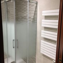 Saneamientos Begoña S.L. Reforma en cocina, baño, suelos flotantes, pintura, barnizado de puertas, además de armario a medida y sofá cama 8
