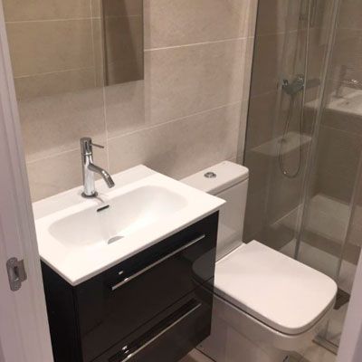 Saneamientos Begoña S.L. baño y lavamanos