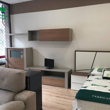 Saneamientos Begoña S.L. muebles exhibidos