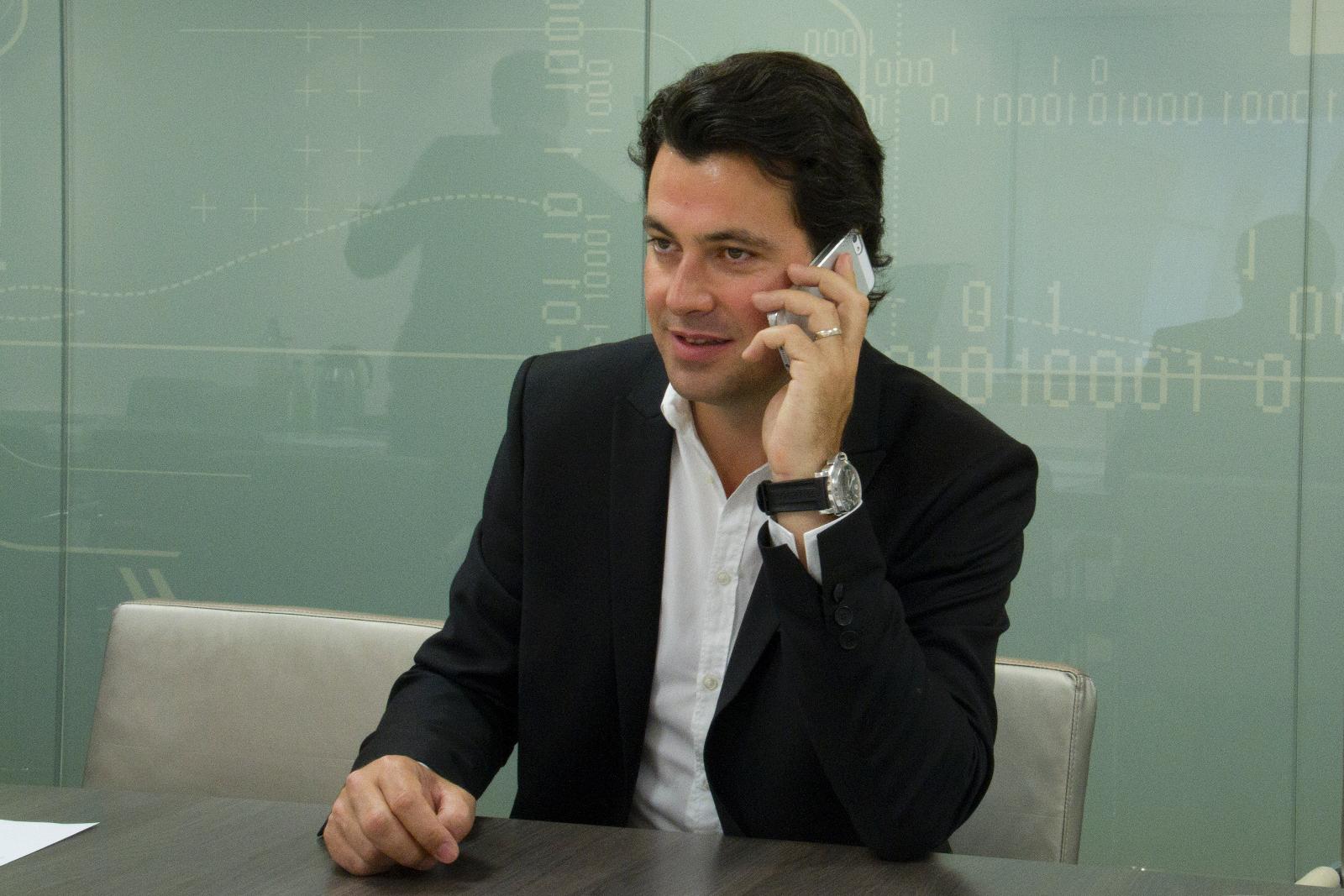 Appel téléphonique lors d'une réunion