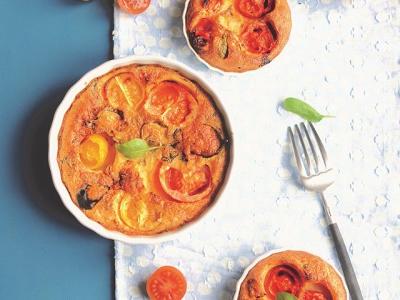 CLAFOUTIS SALÉS TOMATE-BASILIC