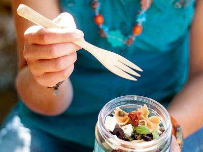 SALADE DE PÂTES VEGAN (ET DÉLICIEUSEMENT UMAMI)