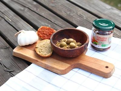 TARTINADES EXPRESS : OLIVADE ET CAVIAR DE TOMATES SÉCHÉES