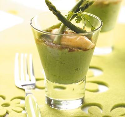 PETITS POTS D’ASPERGES ET CRÈME AU CURCUMA