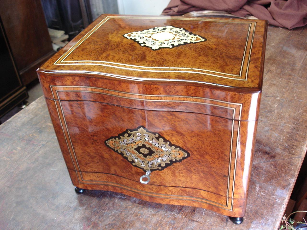 Alain Matthey - Cave à liqueurs