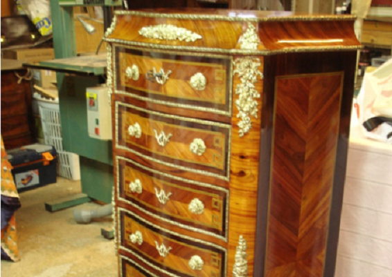 Alain Matthey - Meuble ancien