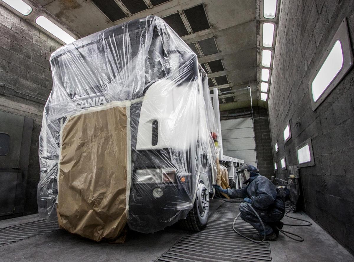 Atelier de carrosserie peinture Poids Lourds à Louvigné-du-Désert