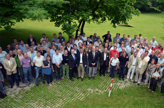 Dr. med. dent. J. Schneider