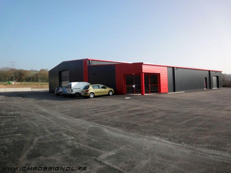 Bâtiment à Couches 71 - charpente couverture bardage métallerie