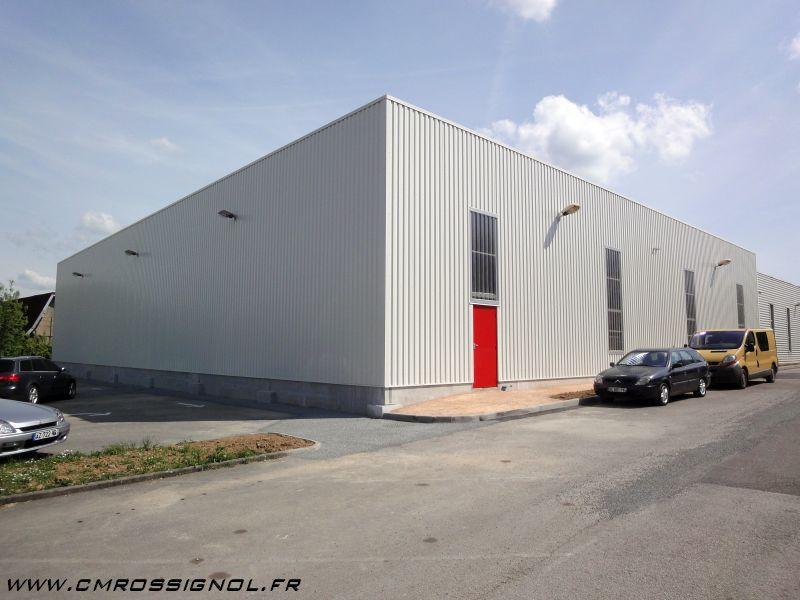 Bâtiment à Tournus 71 - charpente couverture bardage fermetures