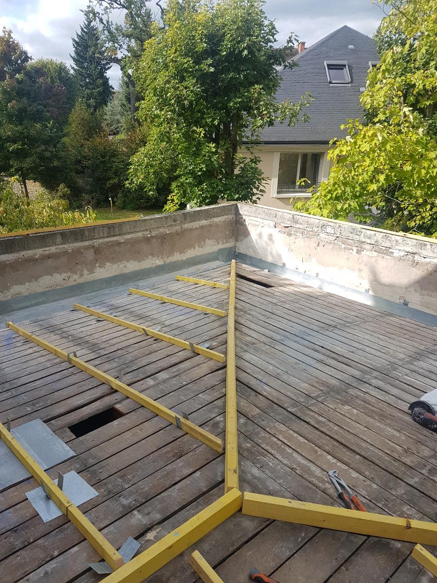 Couverture en zinc pendant rénovation